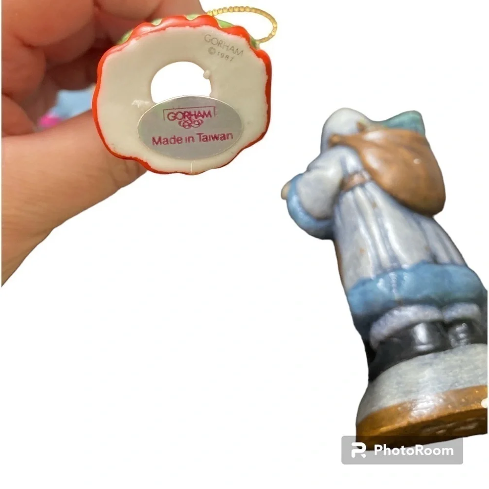 Ornaments small girl wreath porcelain Gorham 1987 Father Christmas ceramic. #6